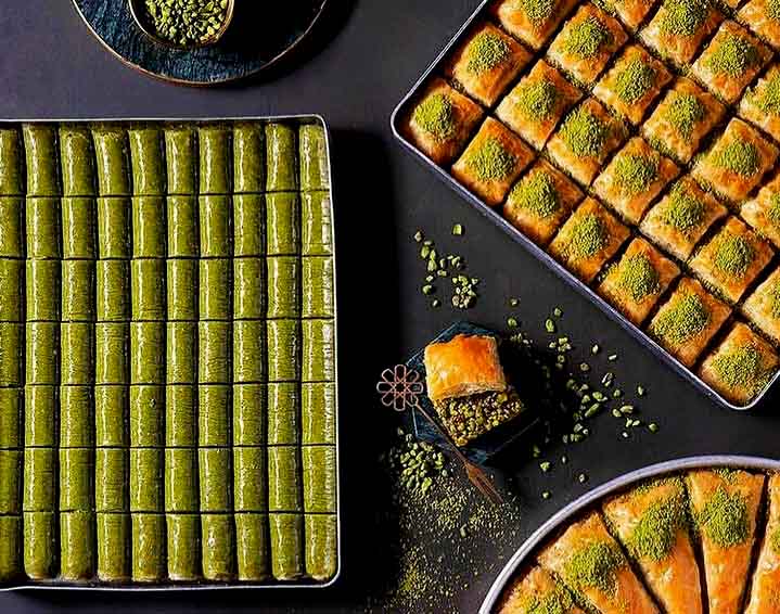 How to make baklava yazdi in the oven?