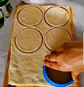 mold the dough