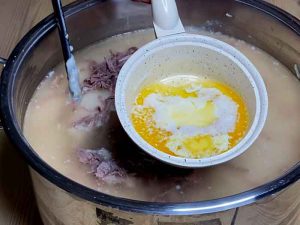 pour a tablespoon of oil or butter into the pot
