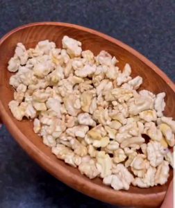 soak the walnut kernels